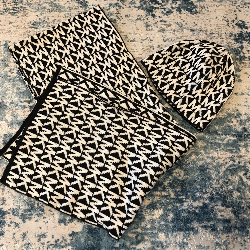 Michael Kors Scarf and Beanie Set - Picture 1 of 2